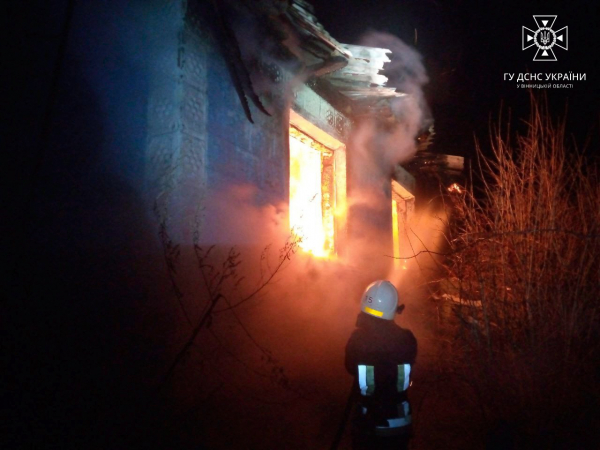 В селі на Вінниччині повністю згорів житловий будинок