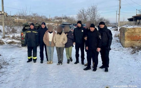 В Одесской области полиция нашла четверых детей, заблудившихся в катакомбах