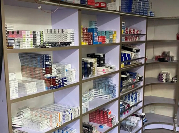 Одесита судитимуть за продаж контрафактних сигарет: завершено розслідування
