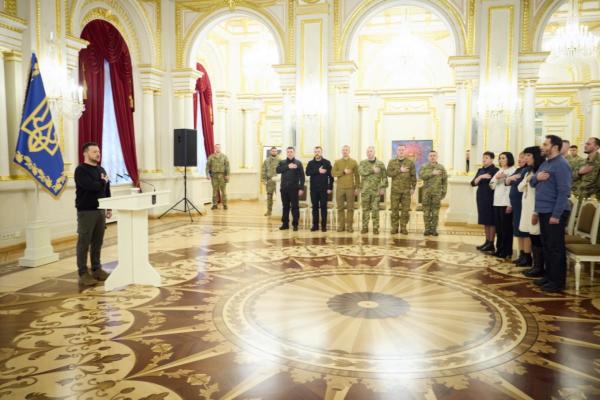Президент України вручив нагороди воїнам-добровольцям