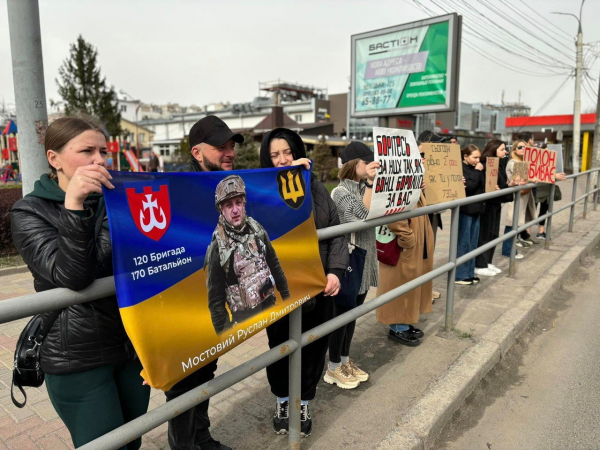 Вінничани вийшли із закликом звільнити військовополонених і цивільних з російської неволі