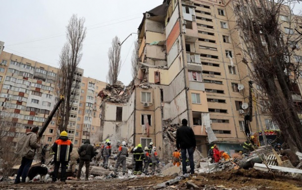 Удар по Одессе: отстроить разрушенный подъезд невозможно