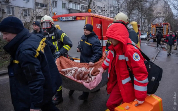 Трагічна пожежа в багатоповерхівці в Одесі: загинула жінка