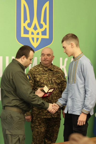 У Вінниці Сергій Борзов передав родинам загиблих воїнів державні нагороди