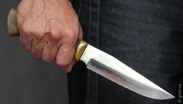 На Одещині літній чоловік вбив ножем рідного сина