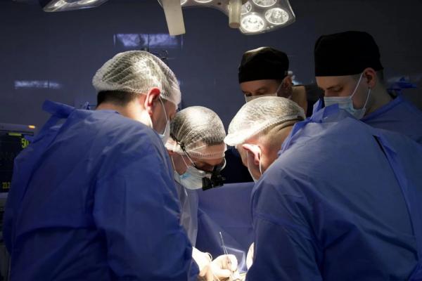 У Вінниці вперше провели складну кардіохірургічну операцію Феррацці