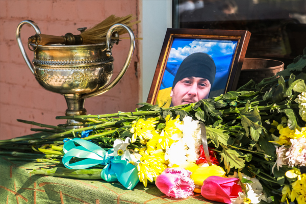 На Вінниччині відкрили меморіальну дошку в пам'ять про героя бригади «Червона Калина»