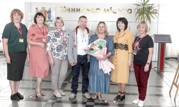 «Таке відчуття, що це мої рідні батьки»: у Вінниці створили ще одну прийомну сім’ю