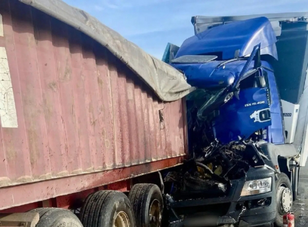 Жахлива ДТП на трасі Одеса-Київ: водія довелося вирізати з машини