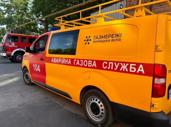 У Жмеринці тривають відновлювальні роботи після російської атаки
