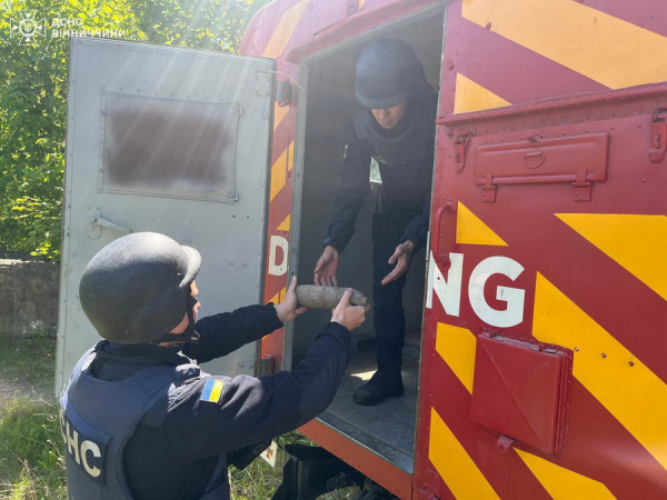 У лісі Жмеринської громади люди виявили артилерійський снаряд
