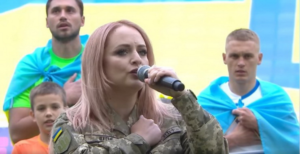 На чемпіонаті України з футболу прозвучав гімн під музичним супроводом бійця з вінницької бригади