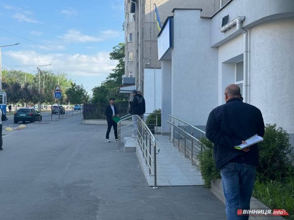 Черги біля ТЦК у Вінниці: військовозобов&rsquo;язані приходять оновити дані