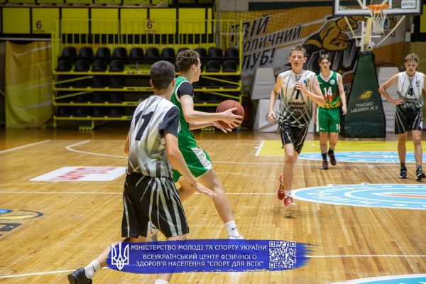 Команда з Бершаді стала чемпіоном Всеукраїнської шкільної ліги «Пліч-о-пліч» з волейболу