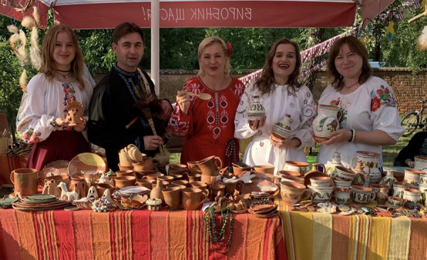 «Народження Богині Вогню», ходіння по вугіллю та вогняне шоу: програма фестивалю «Живий Вогонь» у Вінниці «Народження Богині Вогню», ходіння по вугіллю та вогняне шоу: програма фестивалю «Живий Вогонь» у Вінниці