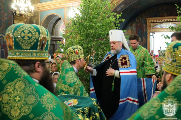 В день Святої Трійці у Вінниці підносили молитви за перемогу та мир в Україні