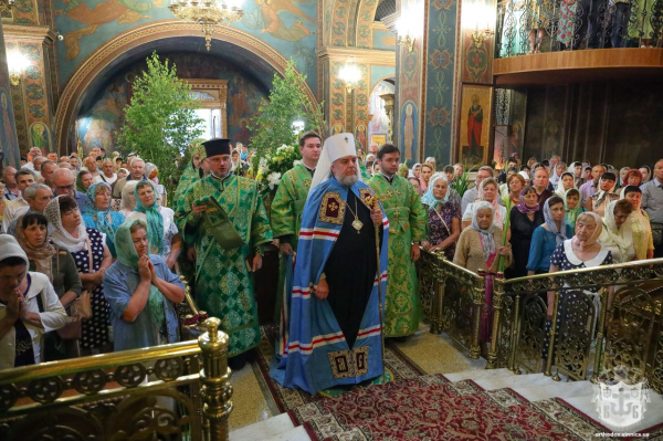 В день Святої Трійці у Вінниці підносили молитви за перемогу та мир в Україні