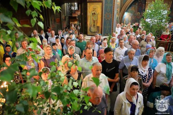 В день Святої Трійці у Вінниці підносили молитви за перемогу та мир в Україні