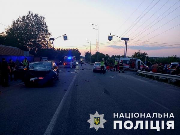 У Вінниці зіткнулися три автомобілі. Загинула людина, є травмовані