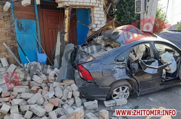 У Житомирі внаслідок ДТП загинув 43-річний вінничанин