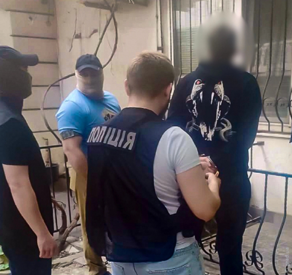 Одеські поліцейські викрили банду здирників