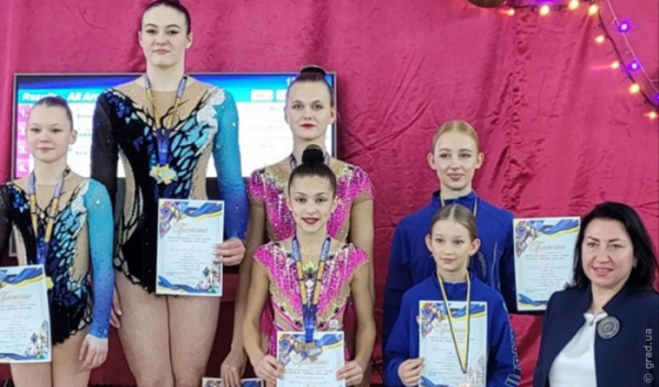 Одеські акробатки стали призерами чемпіонату України серед юніорів