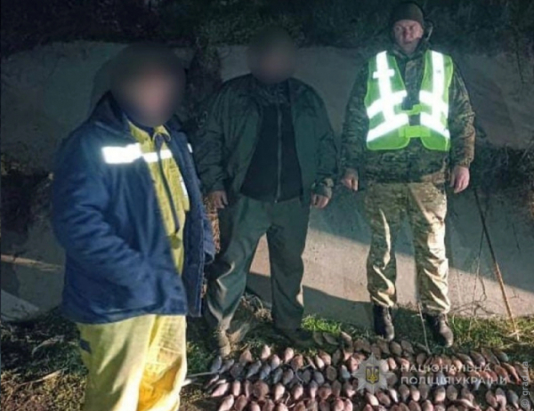 На річці в Ізмаїльському районі затримали браконьєра з уловом із 150 риб На річці в Ізмаїльському районі затримали браконьєра з уловом із 150 риб