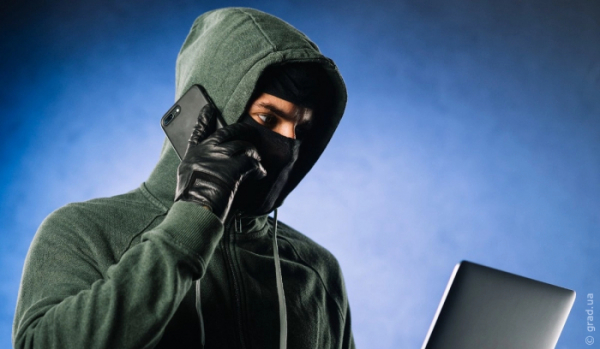 Аферисти видають себе за правоохоронців та вимагають гроші