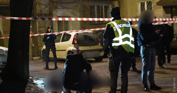 В Одесі на Фонтанській дорозі застрелили чоловіка: поліція шукає стрільця В Одесі на Фонтанській дорозі застрелили чоловіка: поліція шукає стрільця