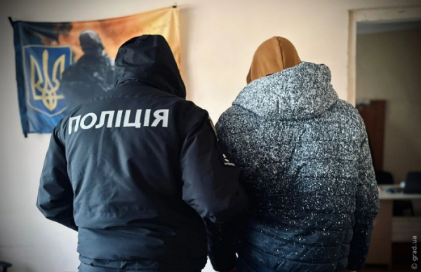 Чоловік влаштував стрілянину у дворі багатоповерхового будинку у Київському районі Чоловік влаштував стрілянину у дворі багатоповерхового будинку у Київському районі