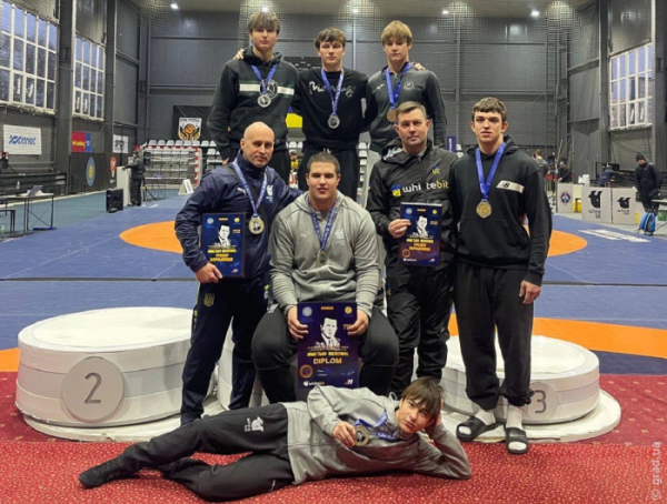 Одеські борці вибороли шість медалей на всеукраїнському турнірі