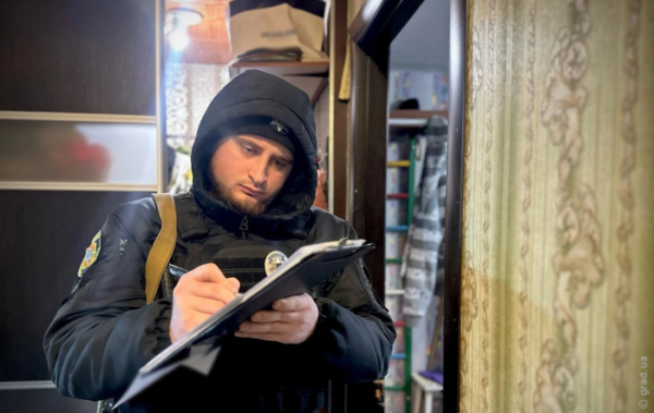 Ревнивець убив дружину та намагався втекти через вікно п&rsquo;ятого поверху