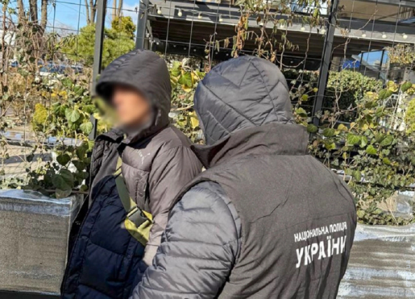 Військовослужбовця одеського ТЦК затримано за вимагання