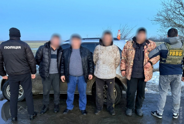 Іноземець незаконно перевозив українців через кордон