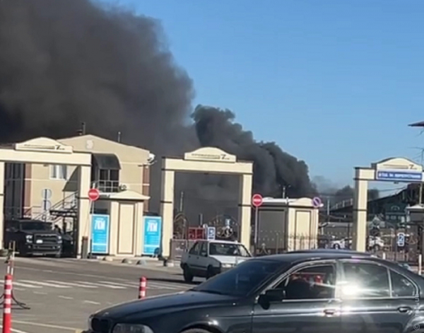 Пожежа на промринку &laquo;7 кілометр&raquo;