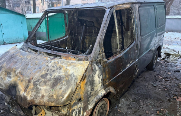 За підпал двох автомобілів одеситу загрожує до десяти років ув'язнення