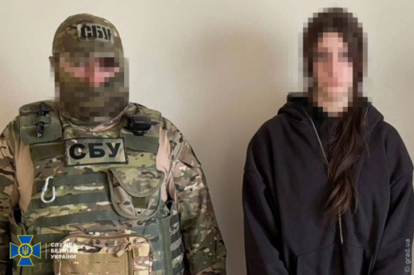 Жительку Чернівців підозрюють у підготовці теракту в Одесі