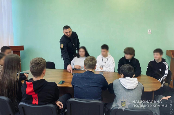 Образи вчителів в інтернеті: під Одесою підлітків та батьків притягли до відповідальності
