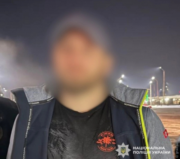 На Одещині судитимуть чоловіка за багаторічне насильство над падчеркою