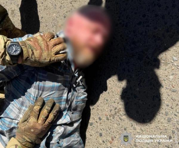 Викрали підприємця заради викупу: в Одесі викрили псевдовоєнців