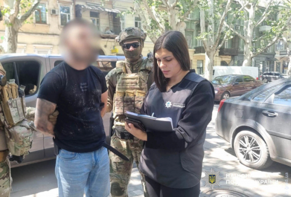 23 тисячі доларів за &laquo;списання&raquo;: в Одесі затримали офіцера на хабарі