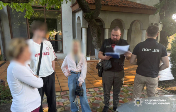 В Одеській області головбух комунального підприємства «переплатила» понад 600 тисяч гривень під час закупівлі автомобіля В Одеській області головбух комунального підприємства «переплатила» понад 600 тисяч гривень під час закупівлі автомобіля