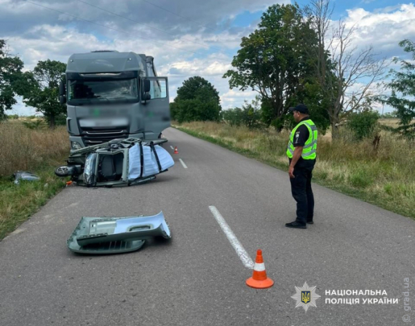 Одна людина загинула, ще двоє у лікарні: в Ізмаїльському районі розслідують дві ДТП Одна людина загинула, ще двоє у лікарні: в Ізмаїльському районі розслідують дві ДТП