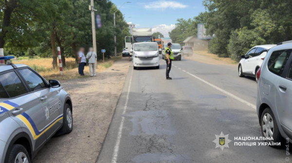ДТП під Одесою: в аварії з вантажівкою та мікроавтобусом постраждали троє людей