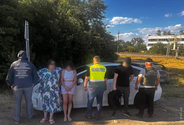 Одеситка намагалася вивезти ухилянта до Молдови, сховавши його під ковдрою та іграшками