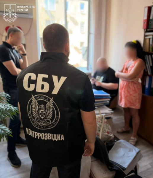 Проросійські коментарі у соцмережах: ексчиновниці Одеської міськради повідомили про підозру Проросійські коментарі у соцмережах: ексчиновниці Одеської міськради повідомили про підозру