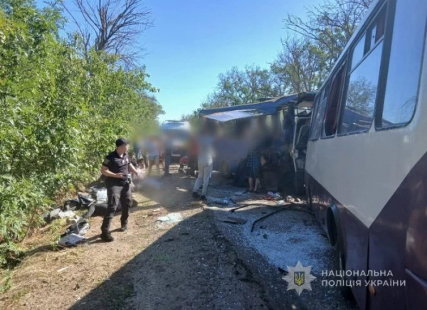 В Одеській області зіткнулися два автобуси: є постраждалі