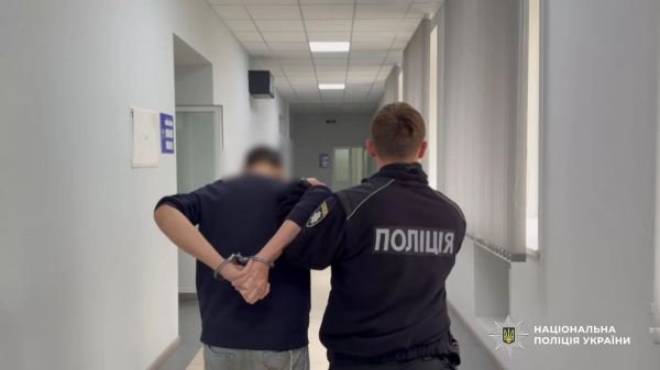 В Одесі затримали 19-річного підозрюваного у вбивстві 16-річного підлітка