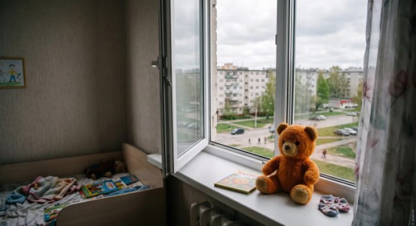 У Хаджибейському районі Одеси 7-річний хлопчик випав з вікна четвертого поверху