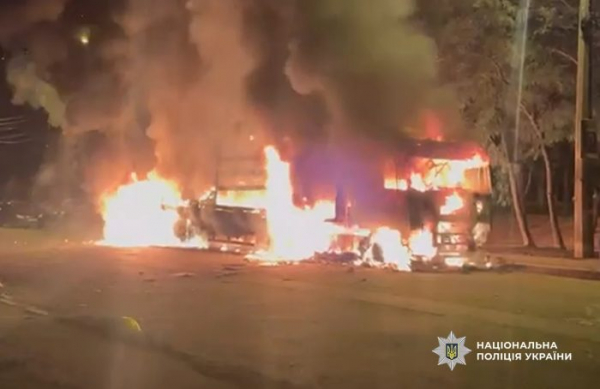 В Одесі затримали жінку, яка підпалювала вантажівки на замовлення
